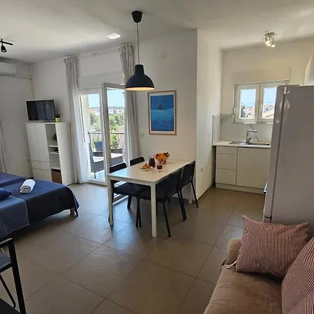 Brodarica Apartments Sky Close To Beach With Restaurant Brodarica