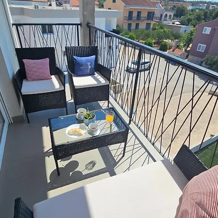 Brodarica Apartments Sky Close To Beach With Restaurant Apartman