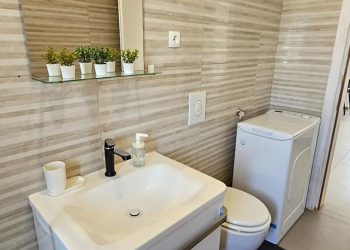 Near The For 4 Apartman