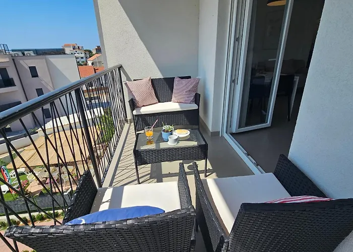 Appartement Near The For 4 Brodarica (Sibenik-Knin)