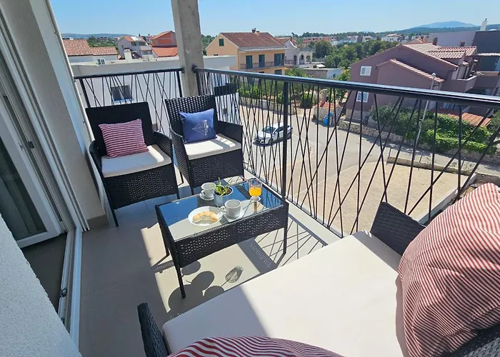 Brodarica Apartments Sky Close To Beach With Restaurant