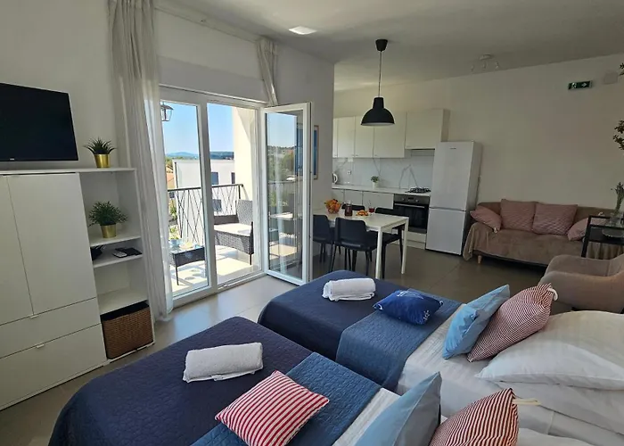 Brodarica Apartments Sky Close To Beach With Restaurant Brodarica