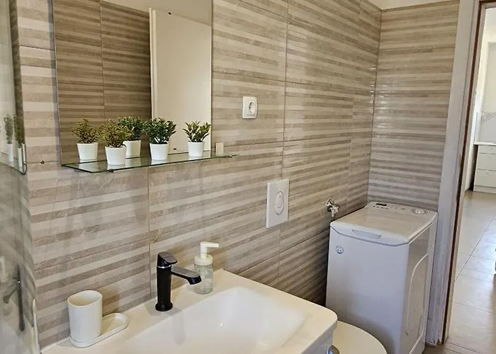 Brodarica Apartments Sky Close To Beach With Restaurant Apartman