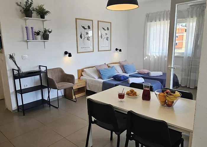 Brodarica Apartments Sky Close To Beach With Restaurant Apartman